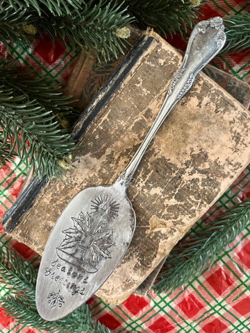 Ornate Seasons Greetings Vintage Pie Server