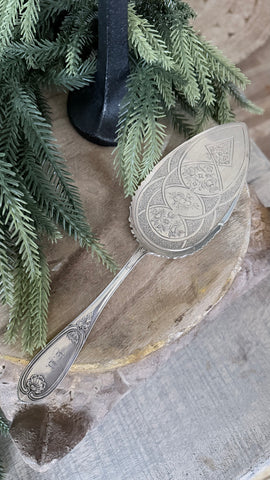 Ornate Vintage Pie Server