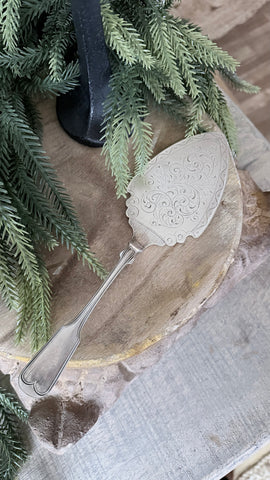 Ornate Vintage Pie Server