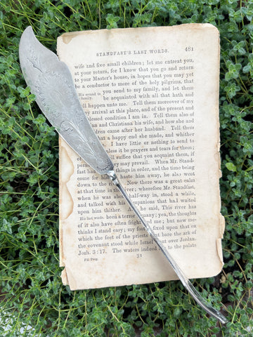 Ornate Floral Twisted Knife