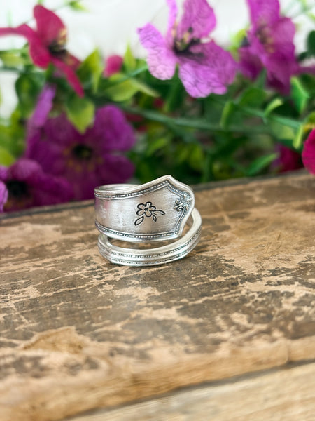 Floral Stamped Twist Spoon Ring