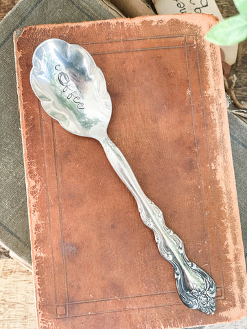 Coffee Cup Vintage Scalloped Sugar Spoon